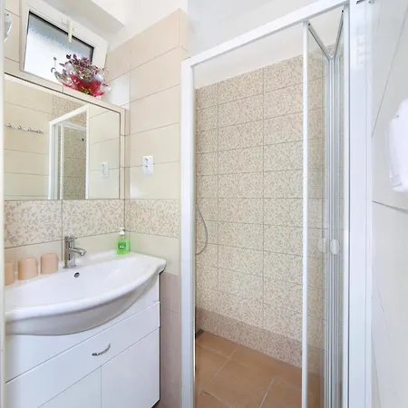 Karolína Casa de hóspedes 3*